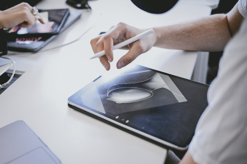 Luovan alan markkinointi ja johtaminen 2